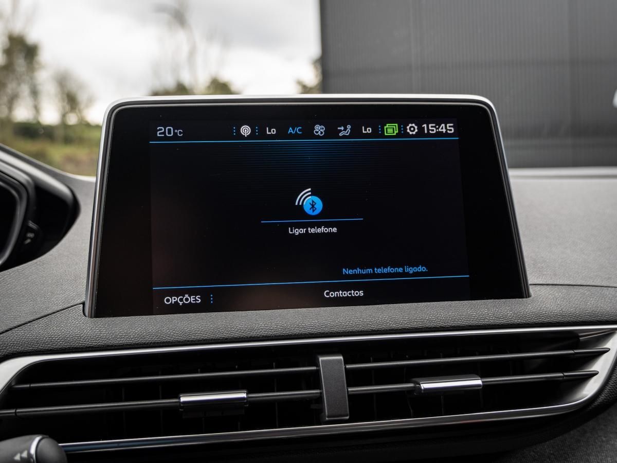 peugeot-3008-2018-diesel-1499cc