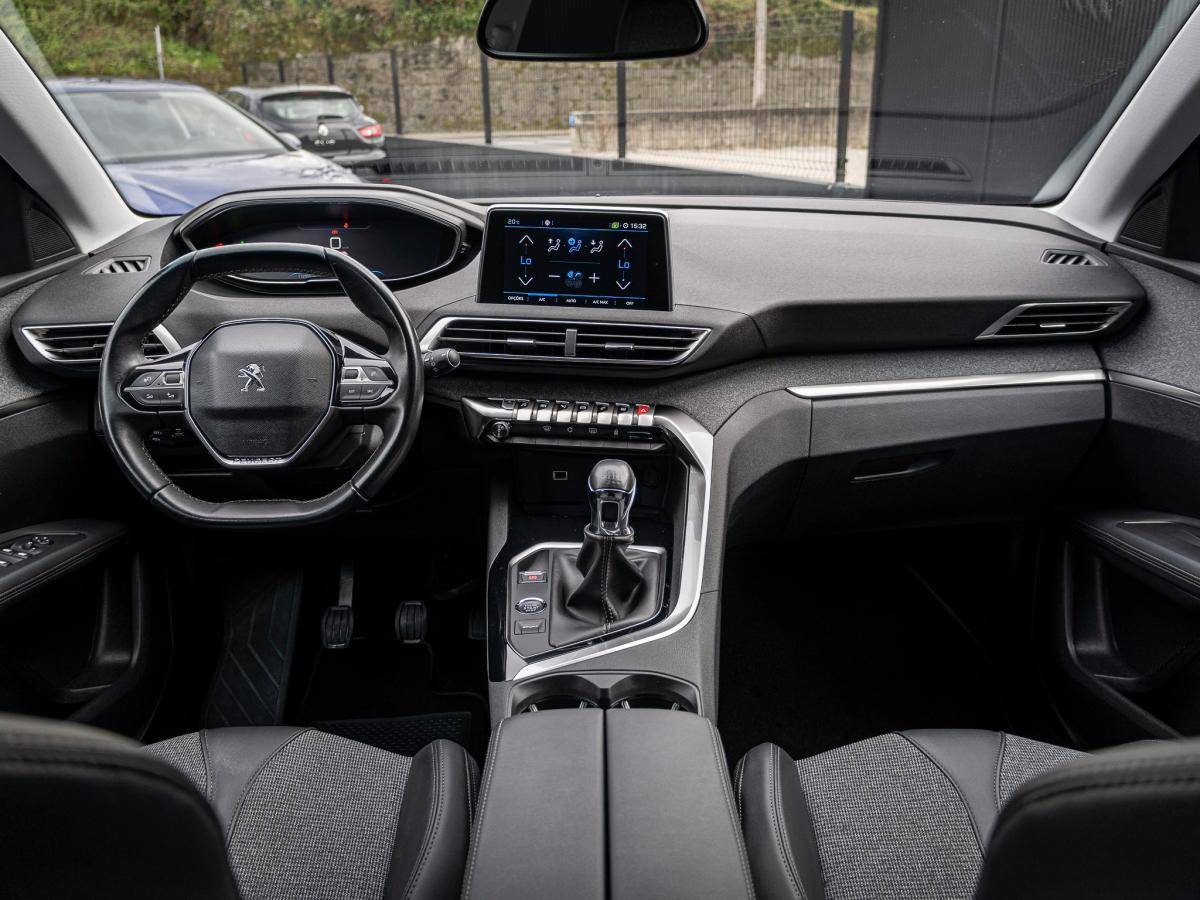 peugeot-3008-2018-diesel-1499cc