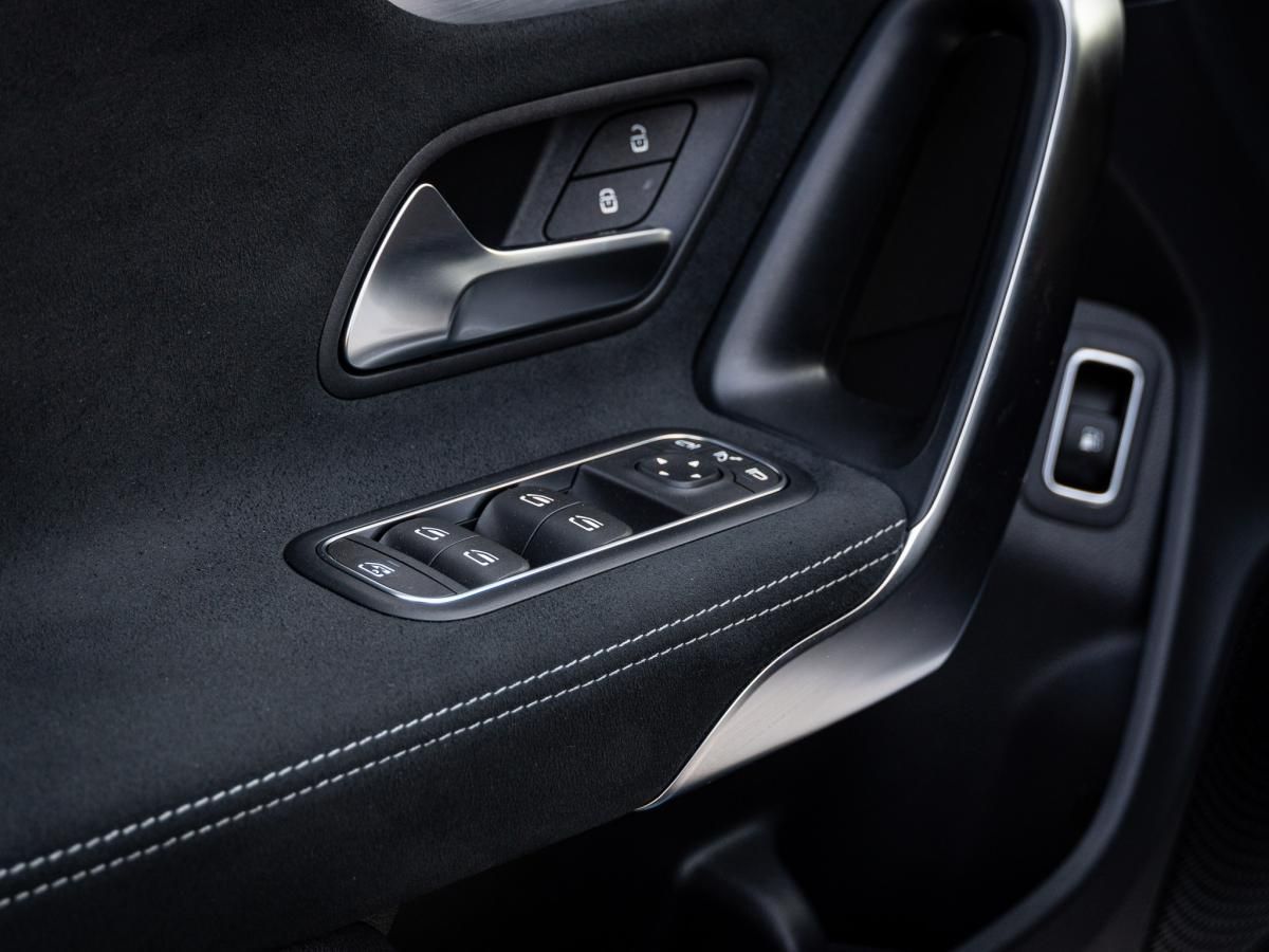 mercedes-benz-cla-2020-hibrido-a-gasolina-1332cc