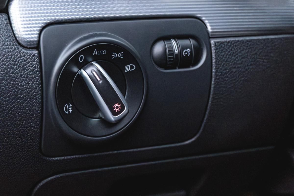 volkswagen-golf-2010-gasolina-1984cc