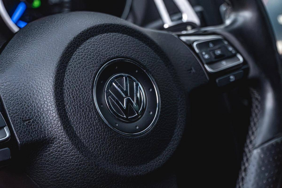volkswagen-golf-2010-gasolina-1984cc