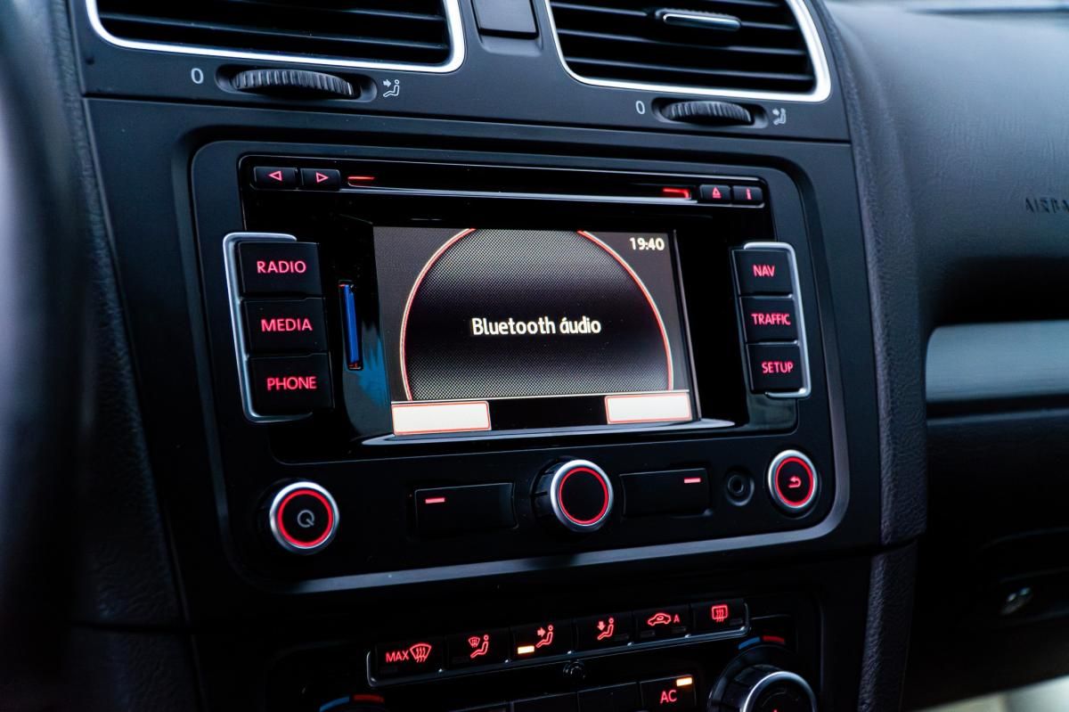volkswagen-golf-2010-gasolina-1984cc