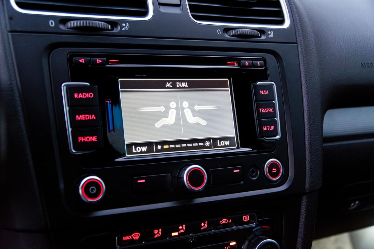 volkswagen-golf-2010-gasolina-1984cc