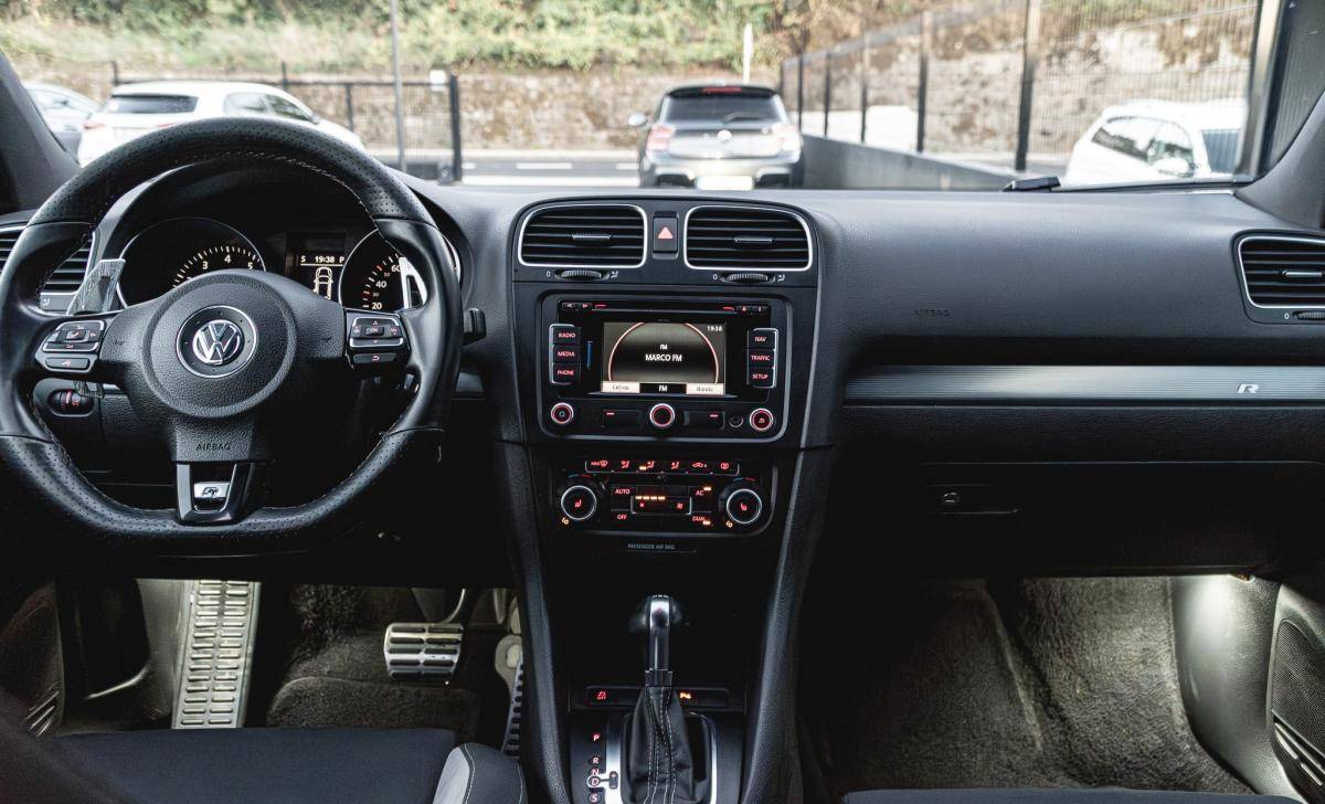 volkswagen-golf-2010-gasolina-1984cc