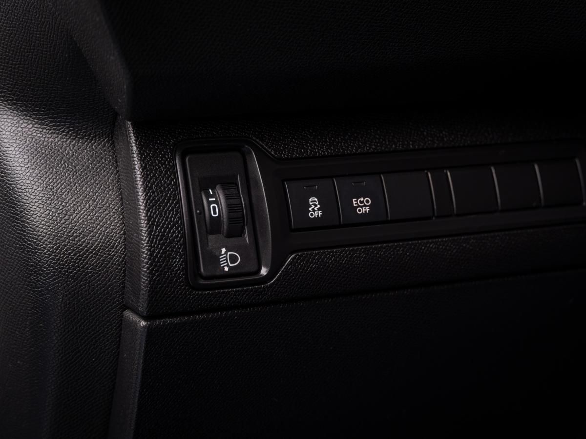 peugeot-308-2014-diesel-1560cc