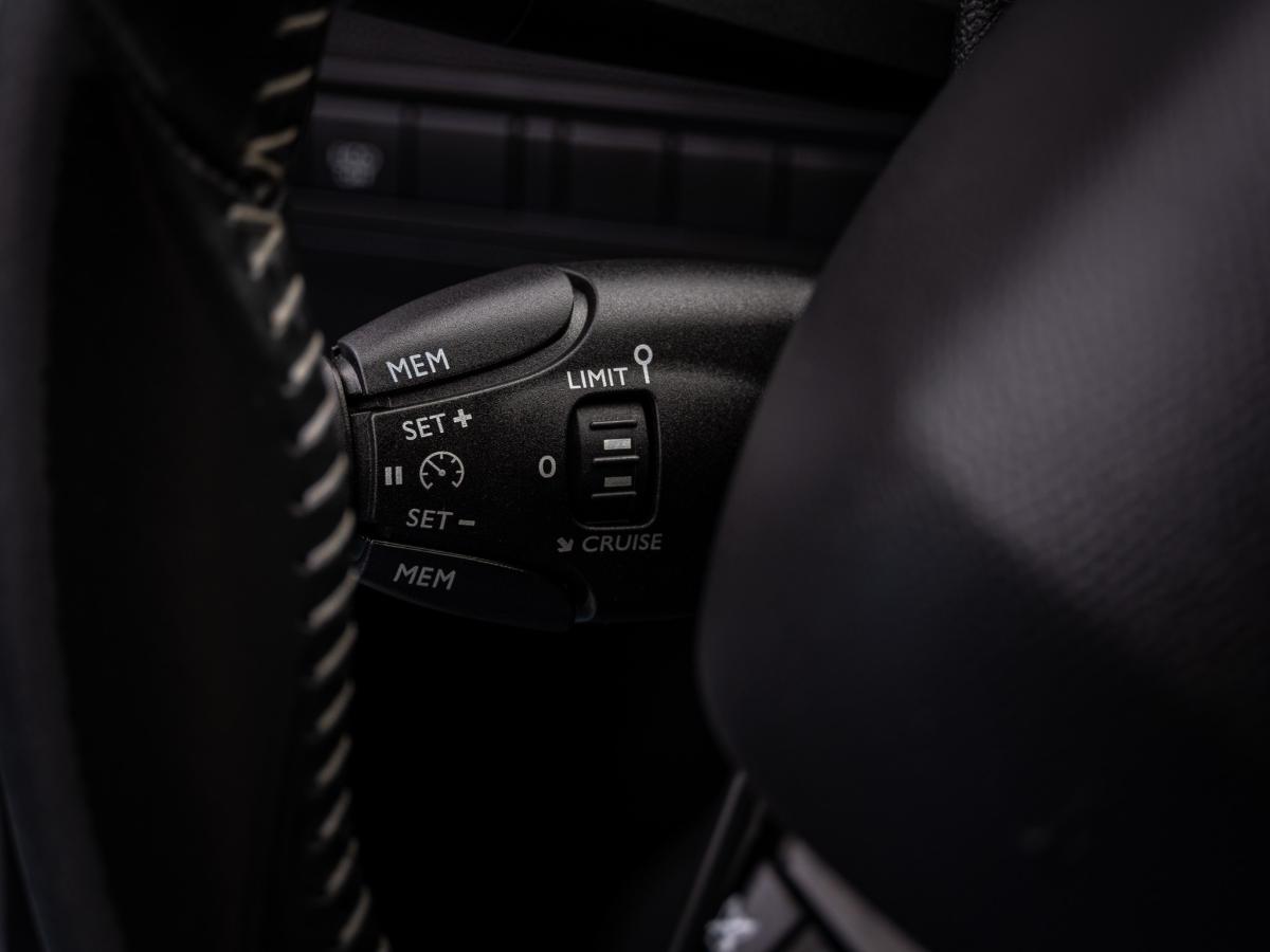peugeot-308-2014-diesel-1560cc