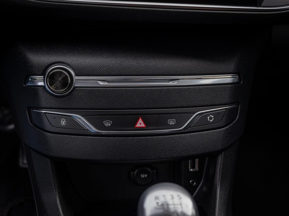 peugeot-308-2014-diesel-1560cc