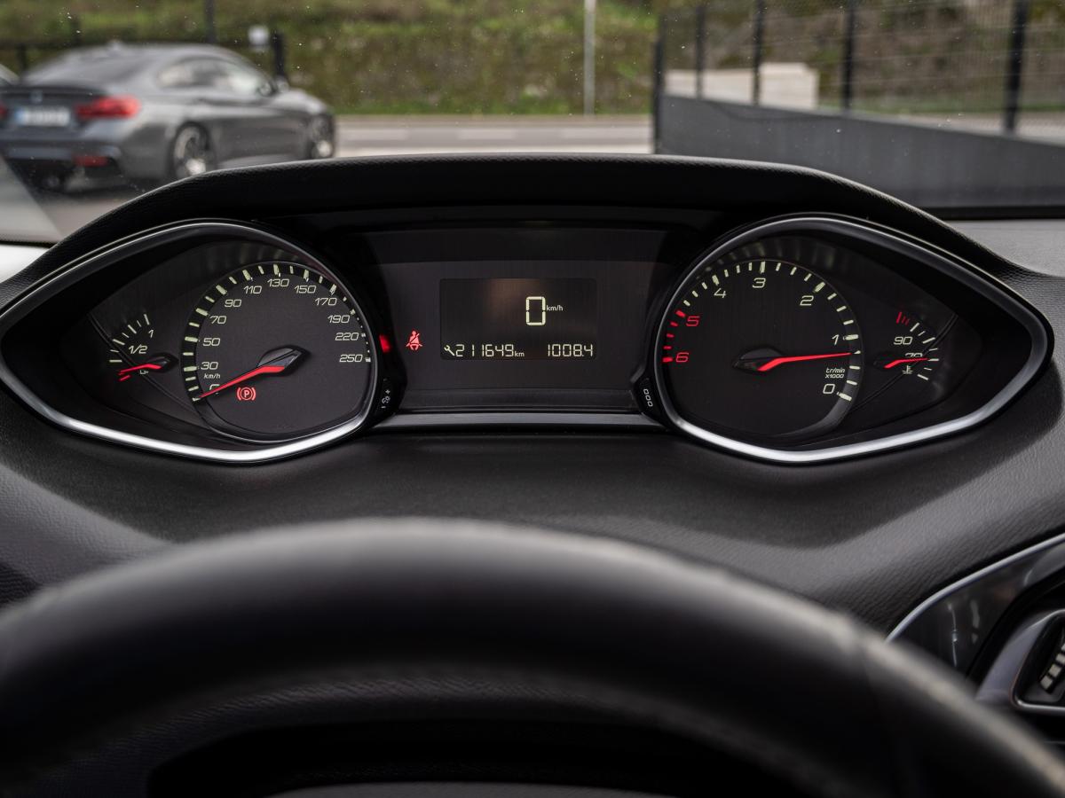 peugeot-308-2014-diesel-1560cc