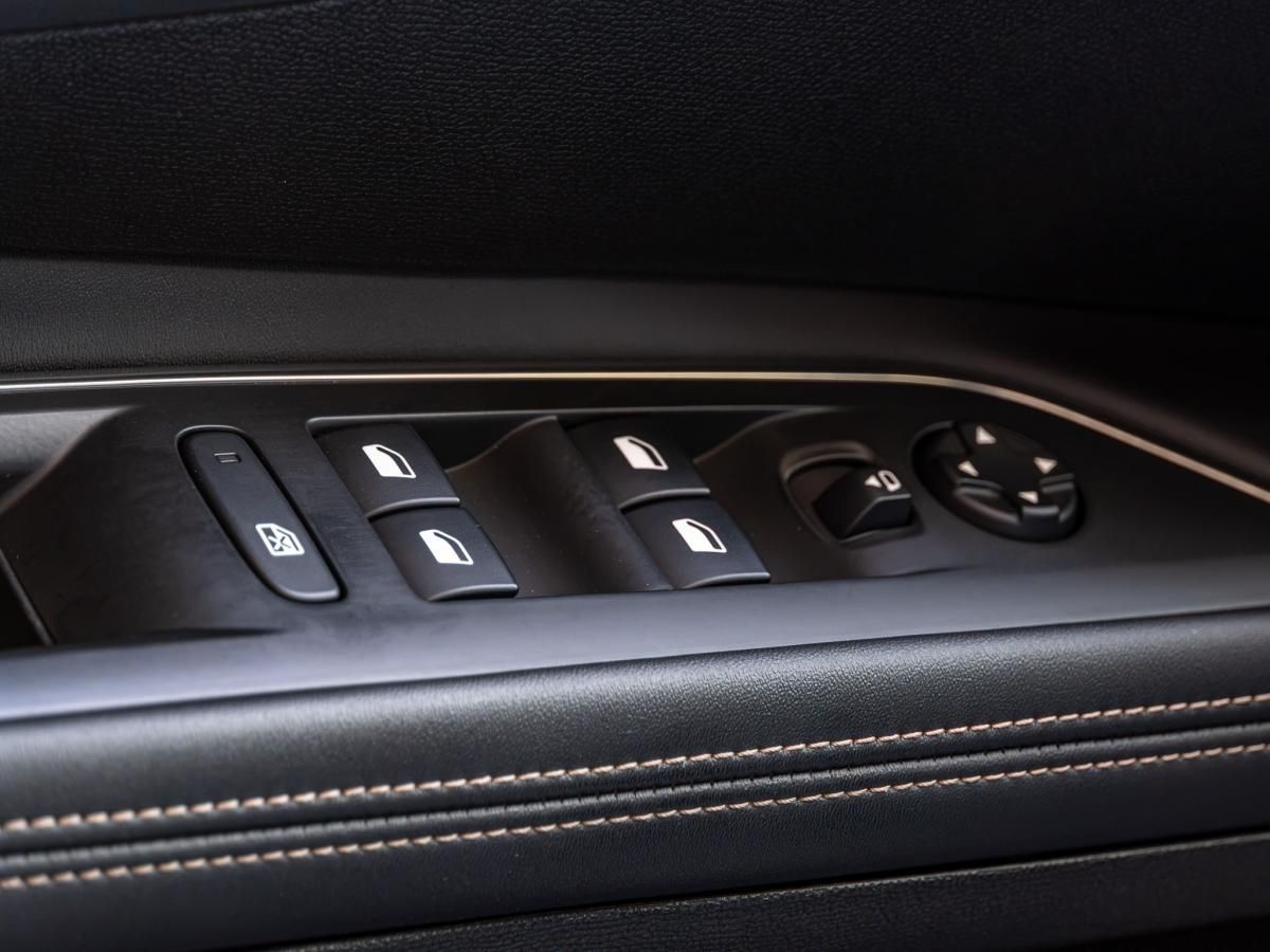 peugeot-5008-2019-diesel-1499cc