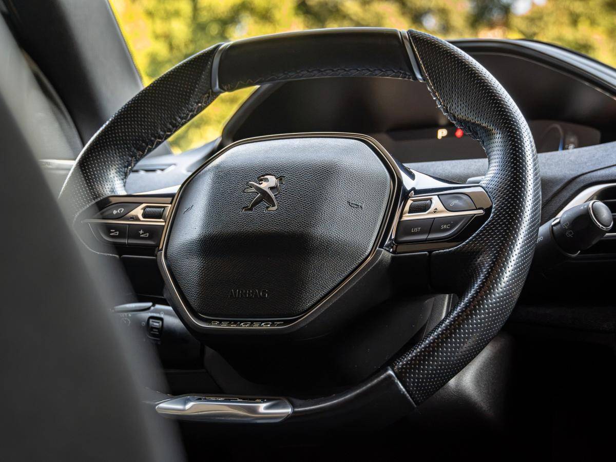 peugeot-5008-2019-diesel-1499cc