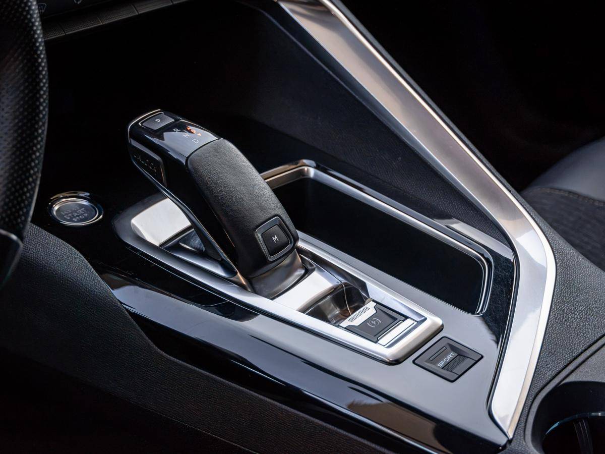 peugeot-5008-2019-diesel-1499cc