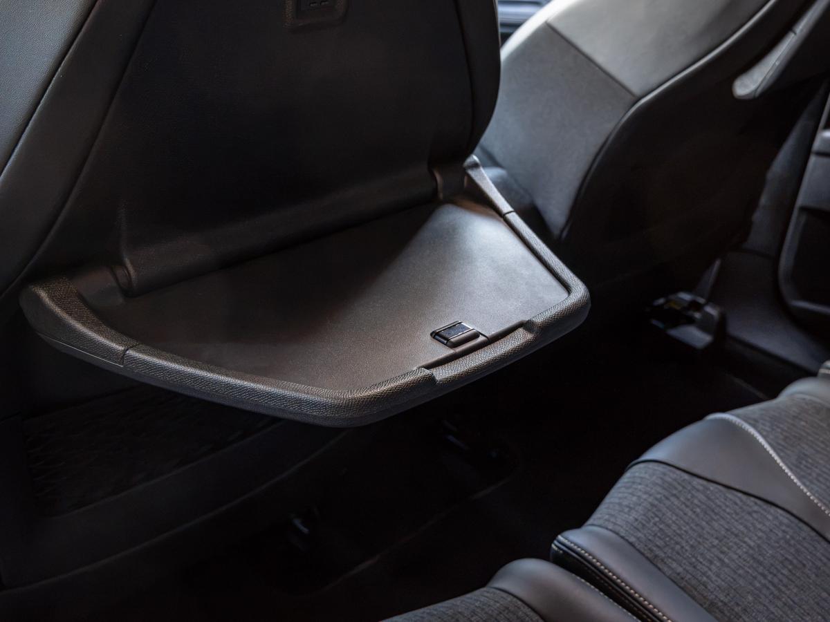 peugeot-5008-2019-diesel-1499cc