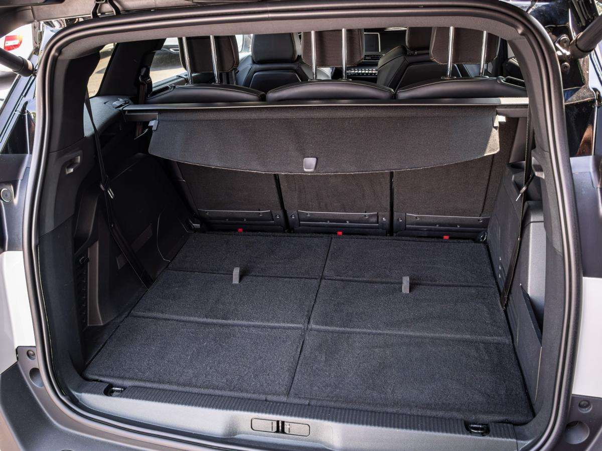 peugeot-5008-2019-diesel-1499cc