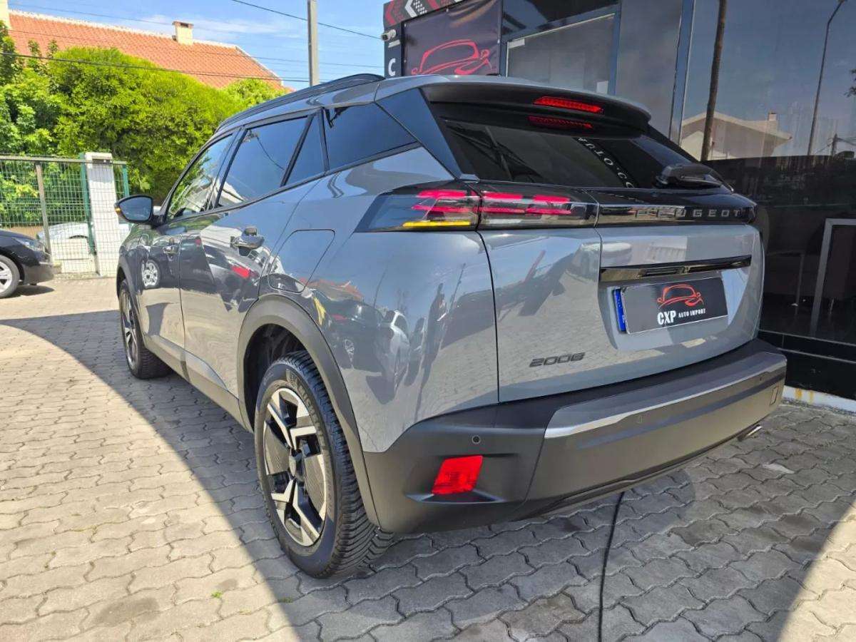 peugeot-2008-2023-diesel-1499cc