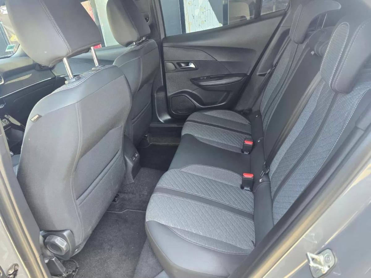 peugeot-2008-2023-diesel-1499cc