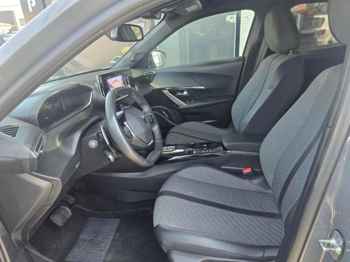 peugeot-2008-2023-diesel-1499cc