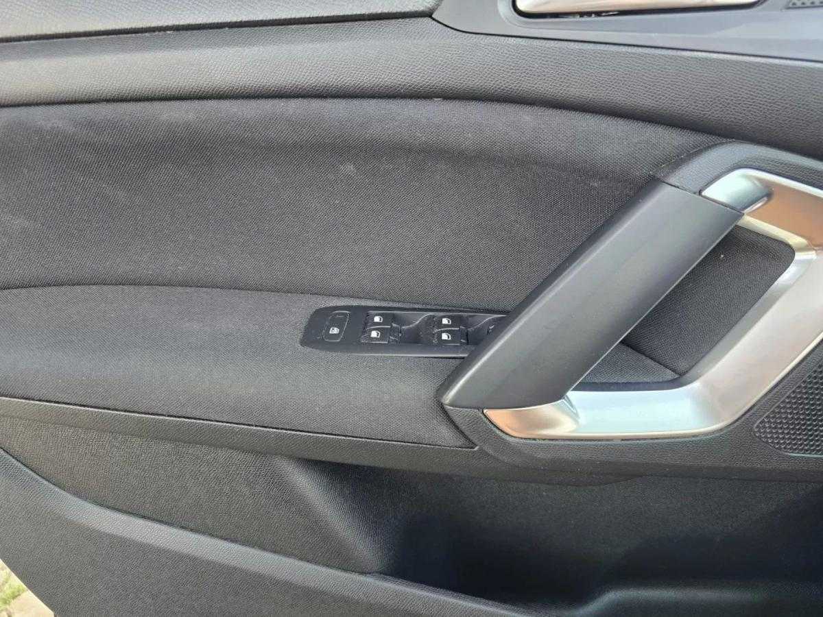 peugeot-308-2017-gasolina-1199cc