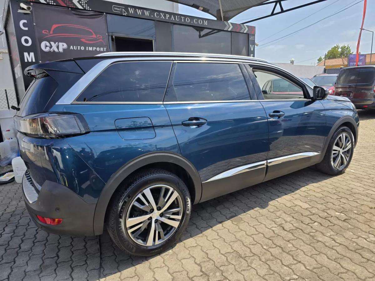 peugeot-5008-2022-diesel-1499cc
