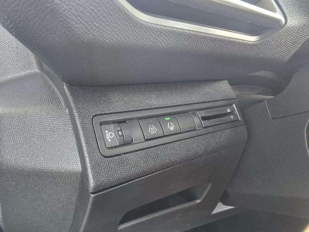 peugeot-5008-2022-diesel-1499cc