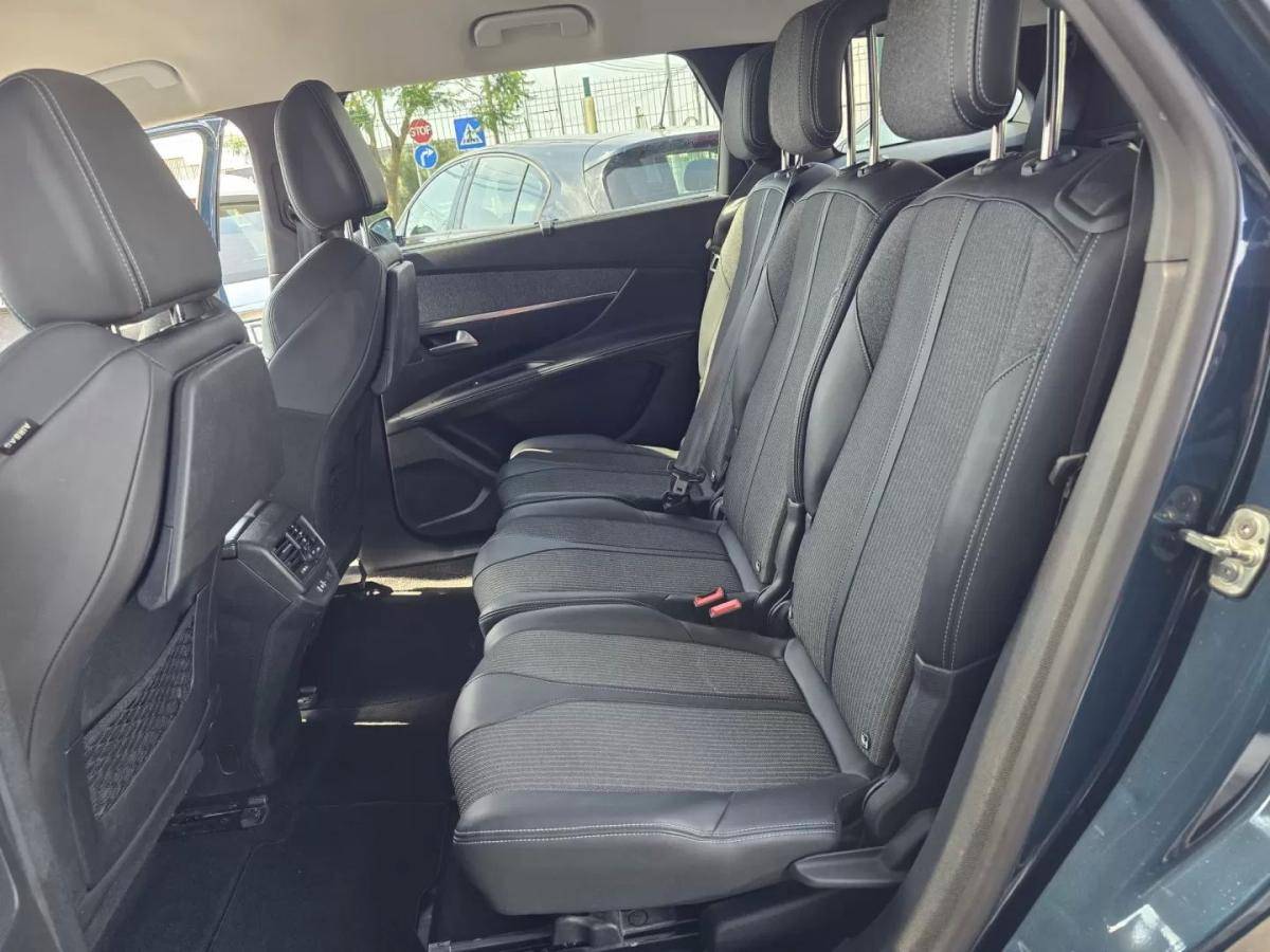 peugeot-5008-2022-diesel-1499cc