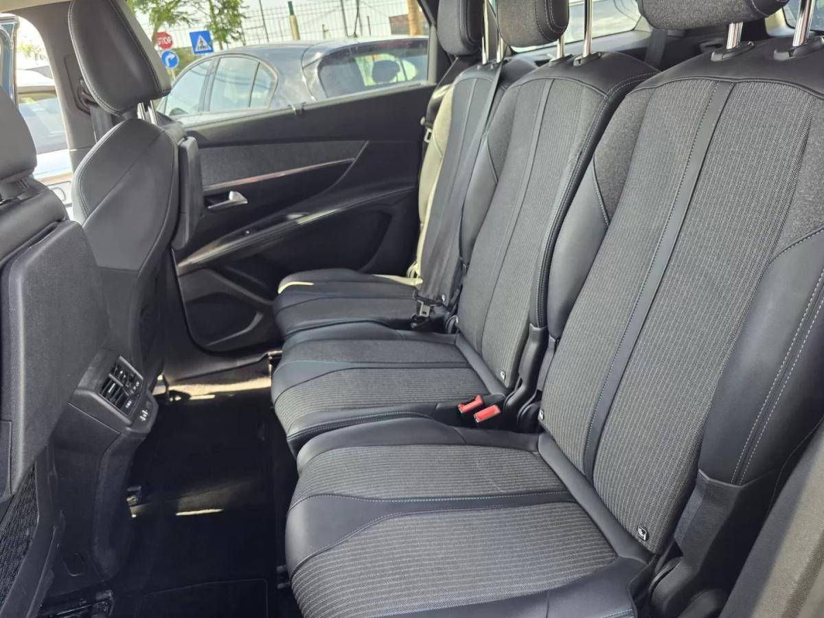 peugeot-5008-2022-diesel-1499cc