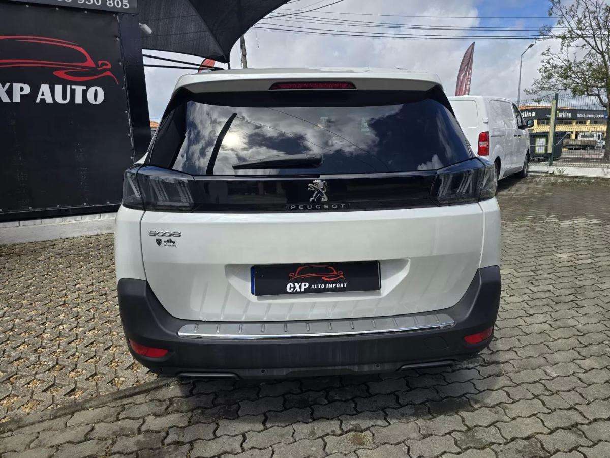 peugeot-5008-2022-diesel-1499cc