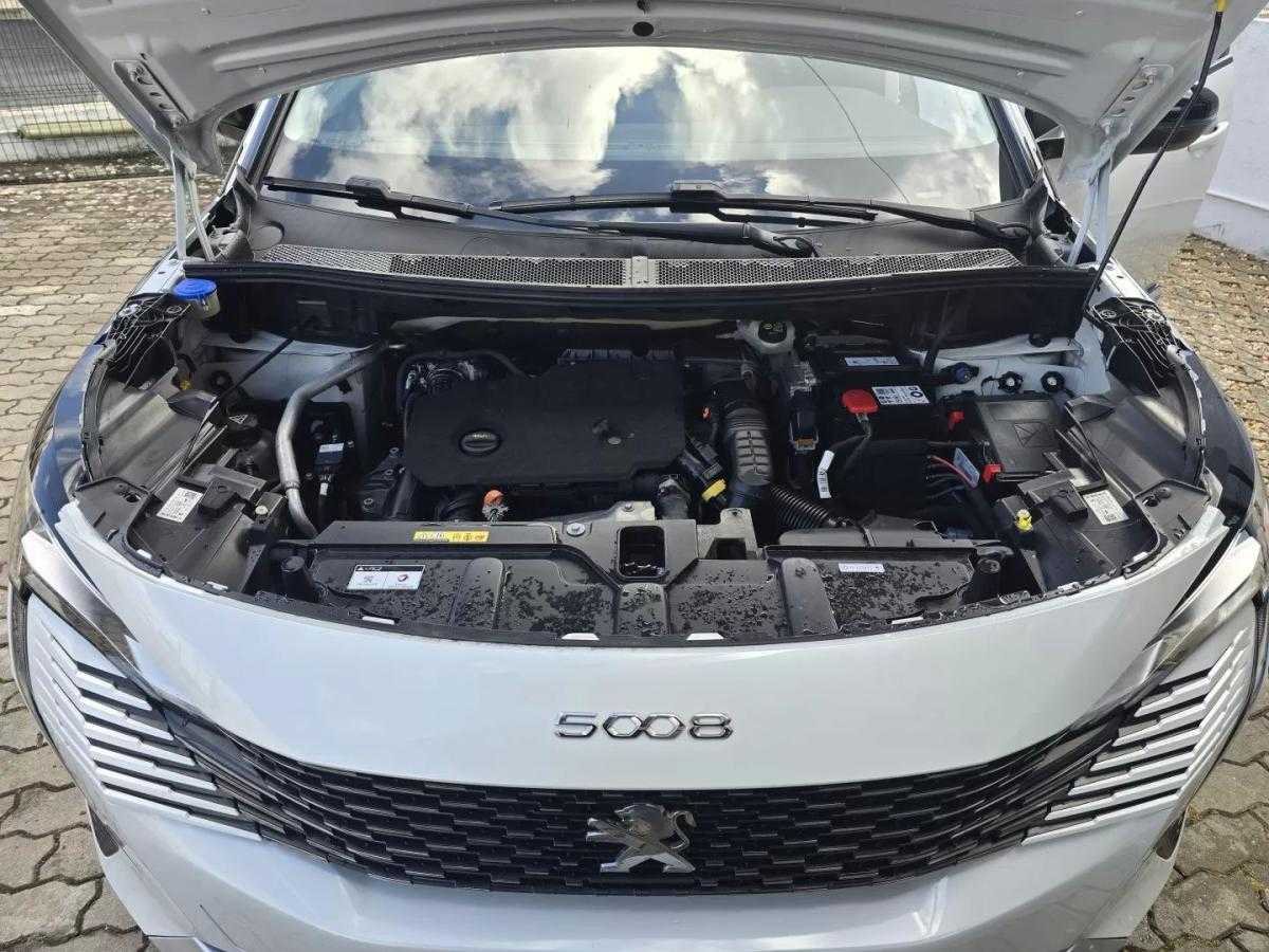 peugeot-5008-2022-diesel-1499cc