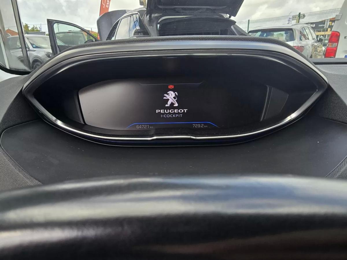 peugeot-5008-2022-diesel-1499cc