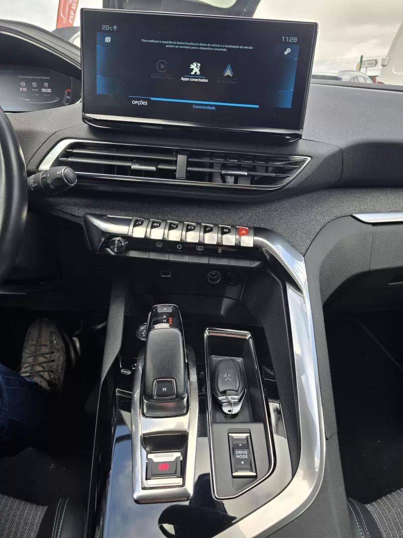 peugeot-5008-2022-diesel-1499cc