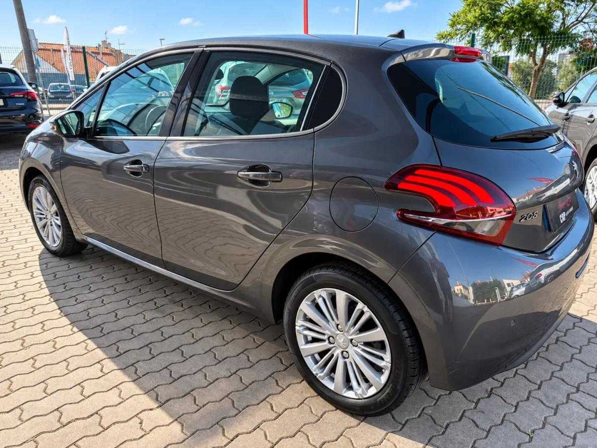 peugeot-208-2018-gasolina-1199cc