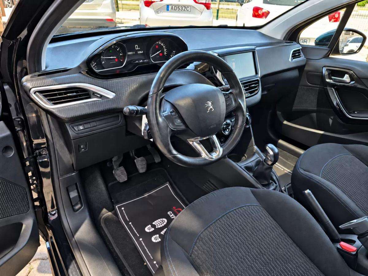 peugeot-208-2018-gasolina-1199cc