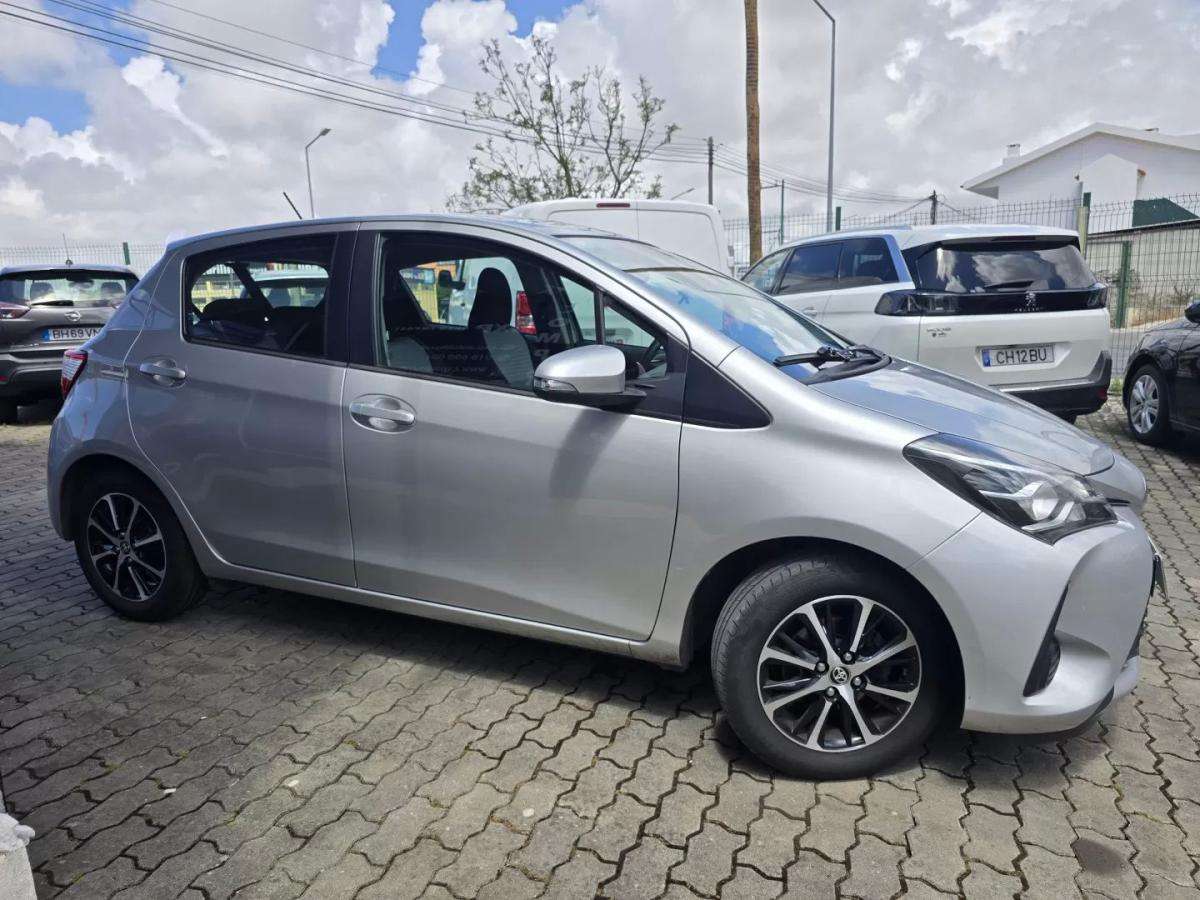 toyota-yaris-2020-gasolina-998cc
