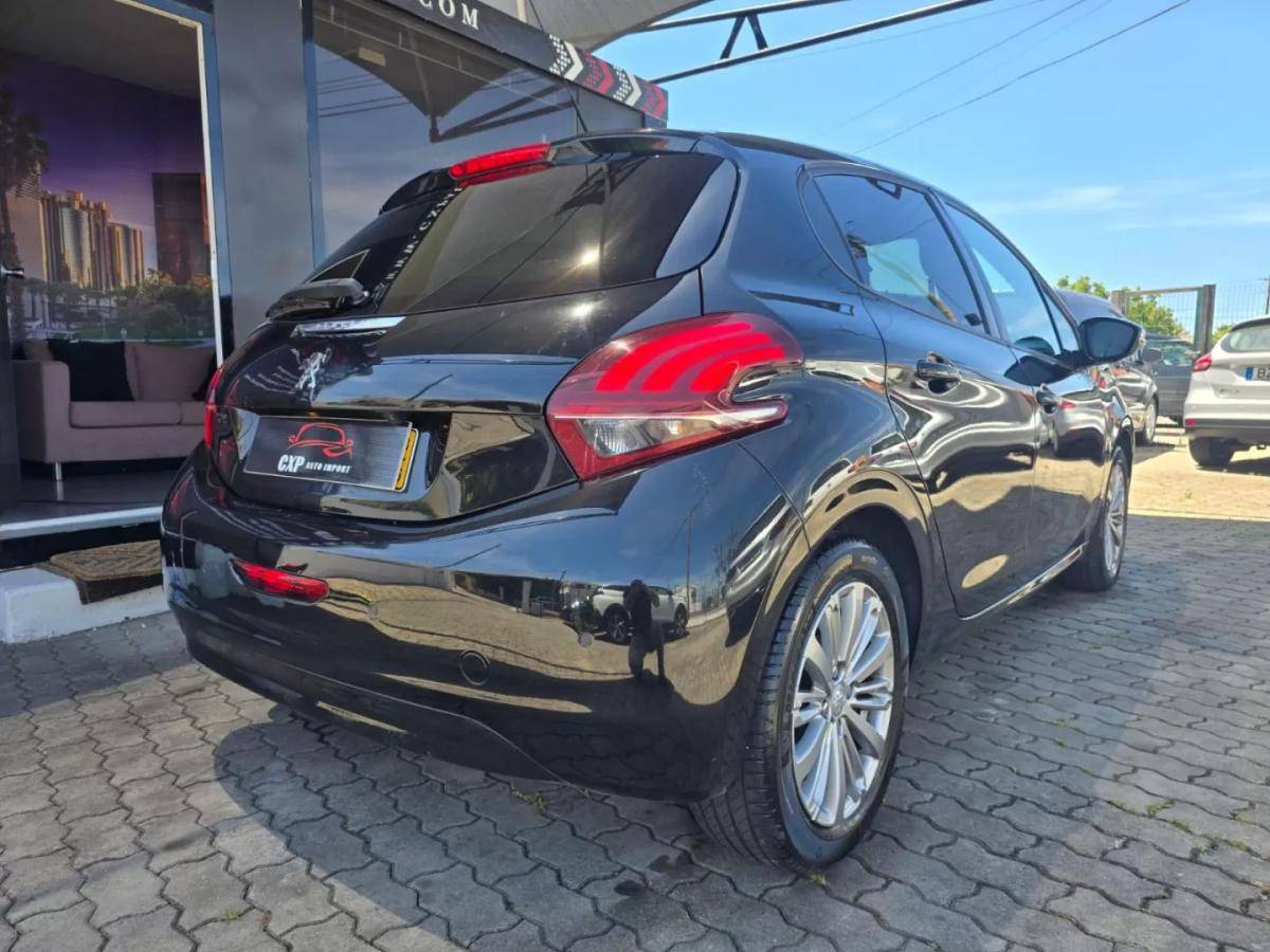 peugeot-208-2018-gasolina-1199cc