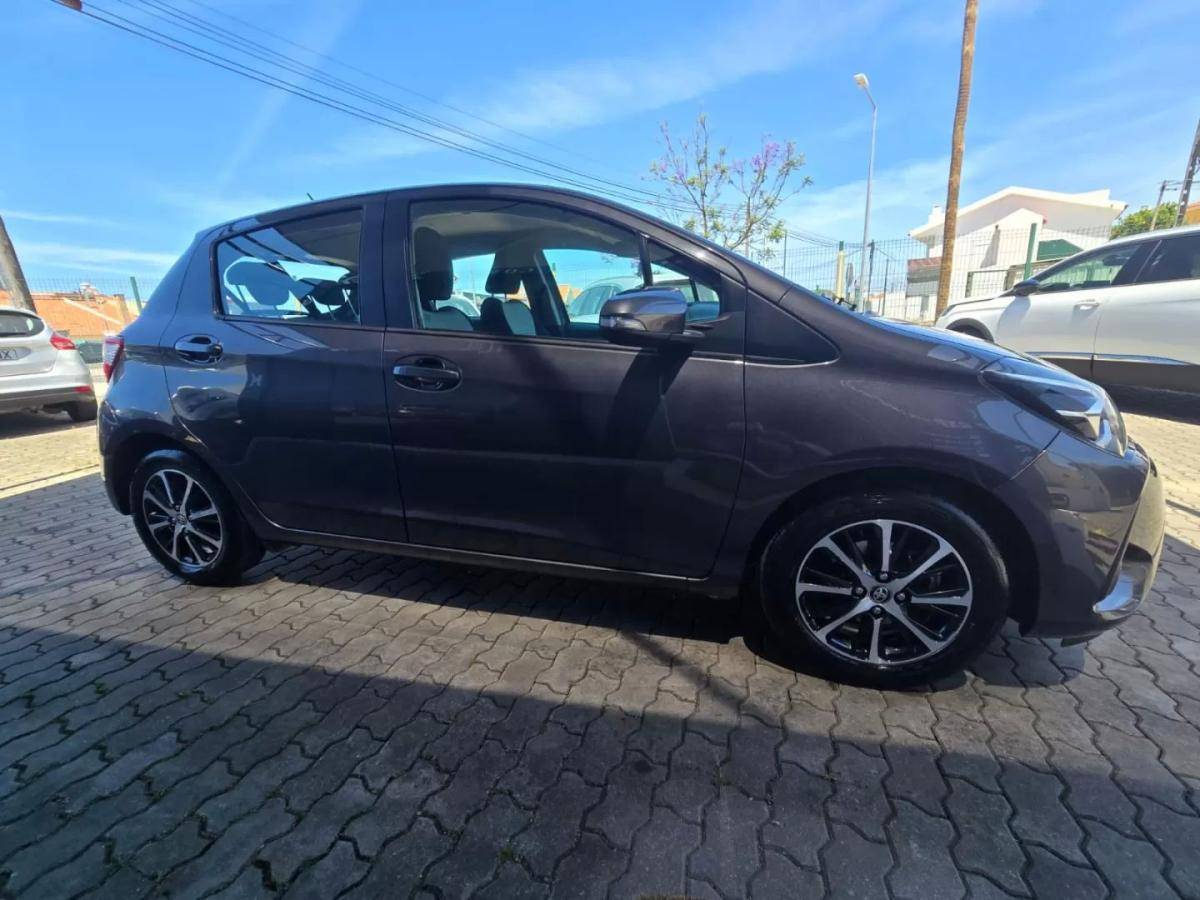 toyota-yaris-2020-gasolina-998cc