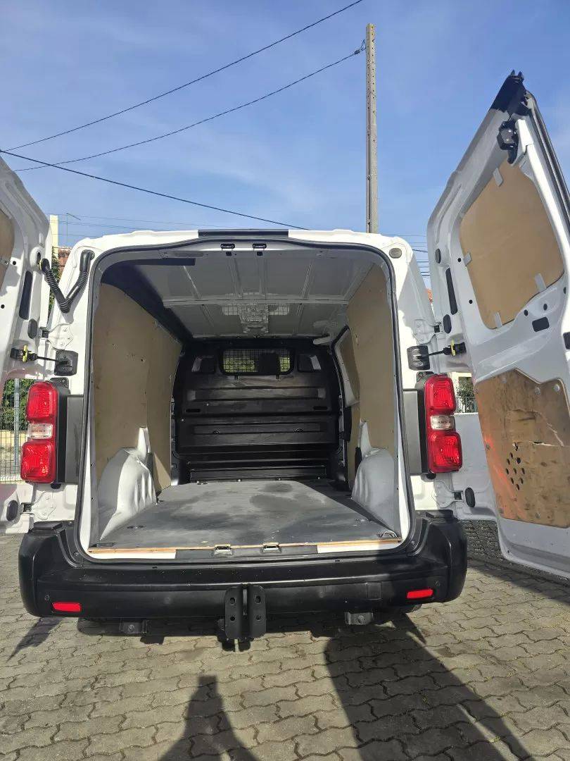 peugeot-expert-2022-diesel-2000cc