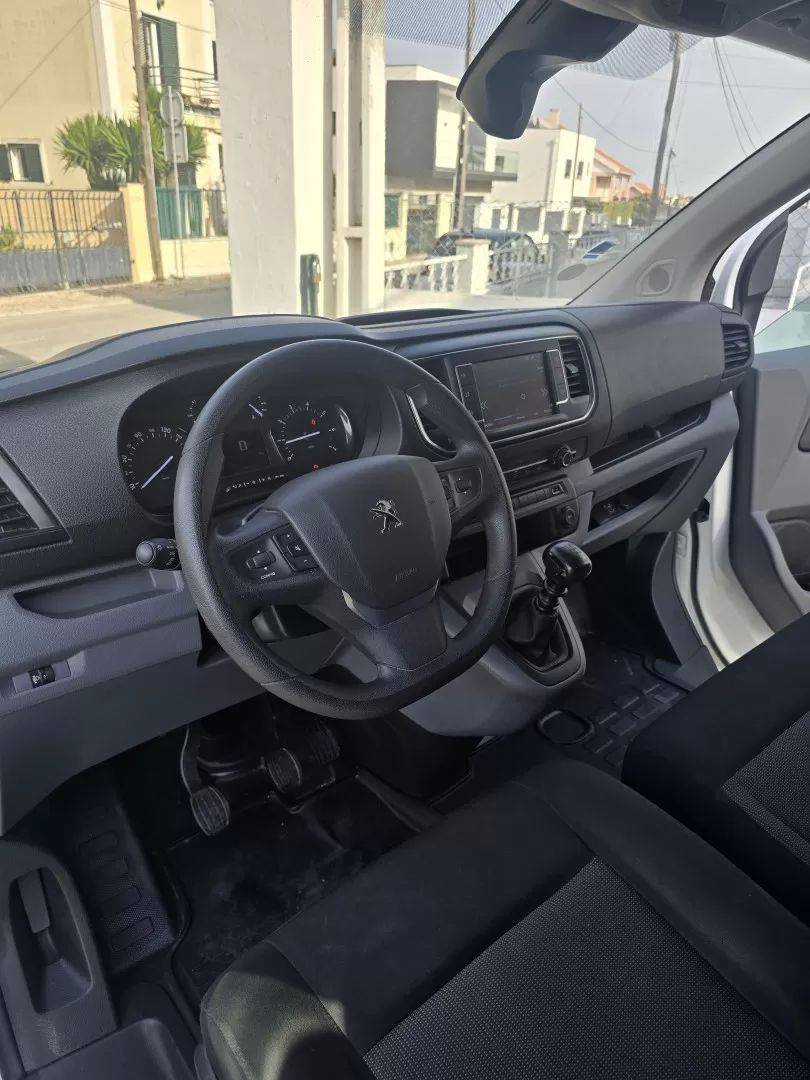 peugeot-expert-2022-diesel-2000cc