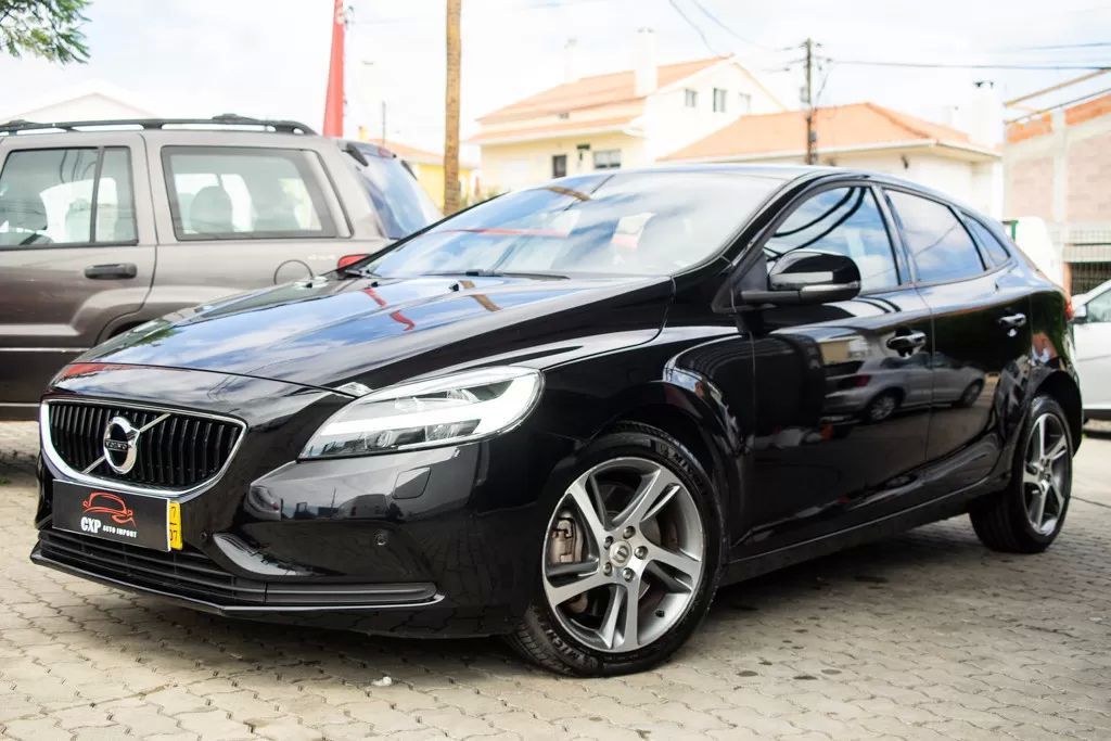 volvo-v40-2017-diesel-1969cc