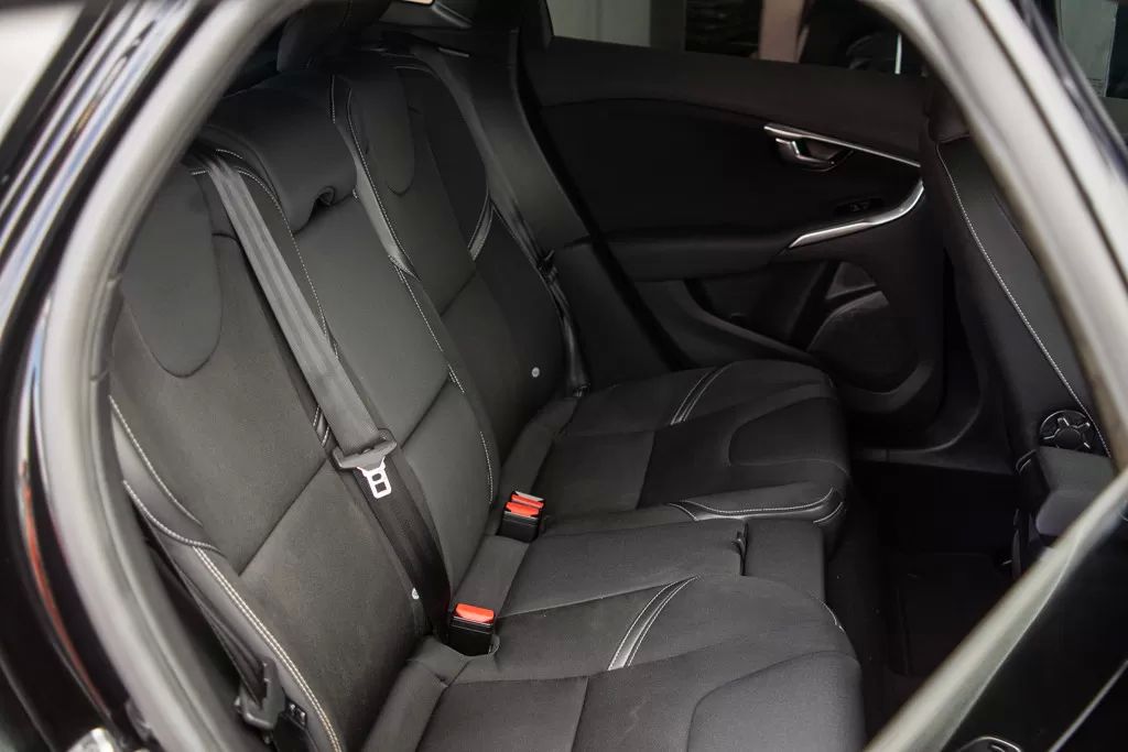 volvo-v40-2017-diesel-1969cc