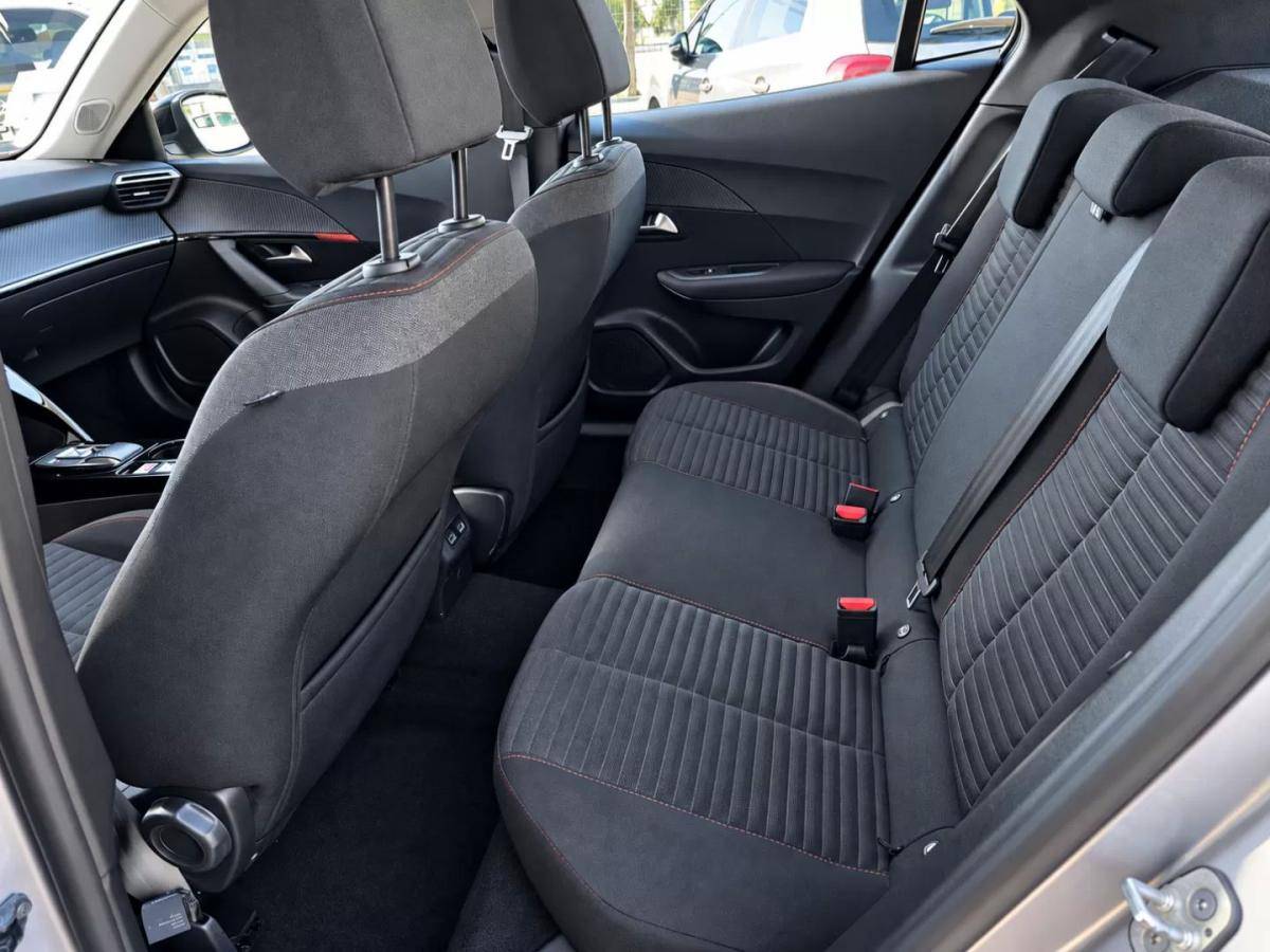 peugeot-2008-2022-gasolina-1199cc