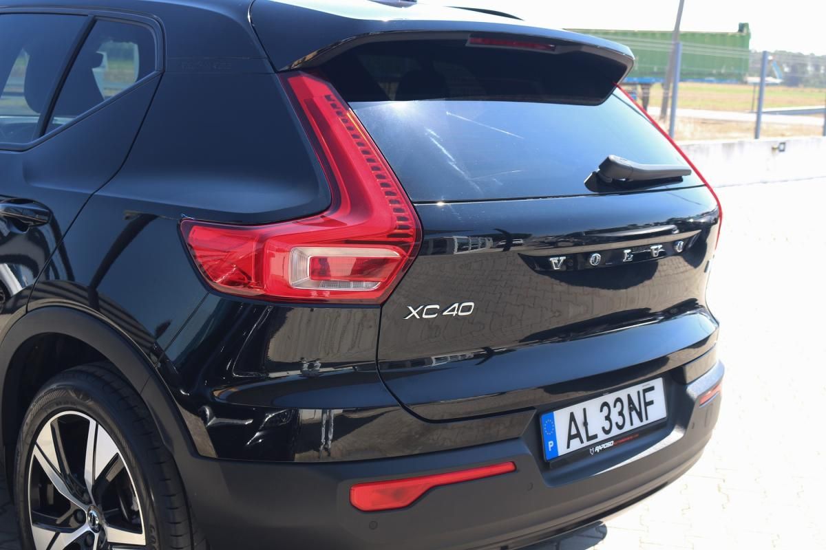 volvo-xc40-2021-hibrido-a-gasolina-1477cc