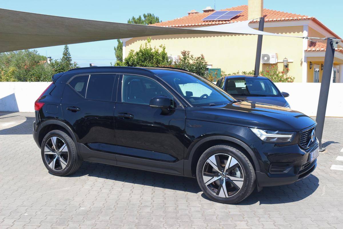 volvo-xc40-2021-hibrido-a-gasolina-1477cc