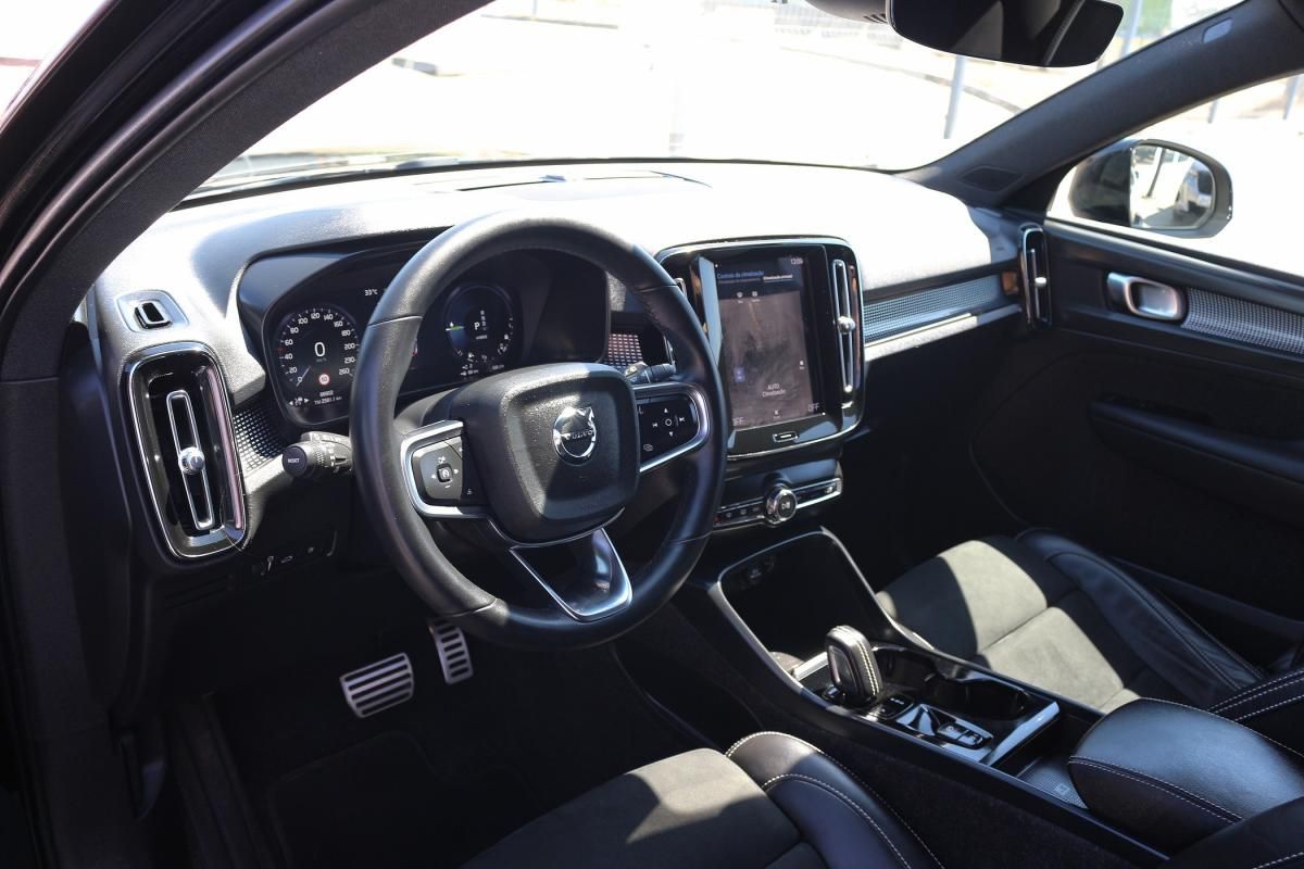 volvo-xc40-2021-hibrido-a-gasolina-1477cc