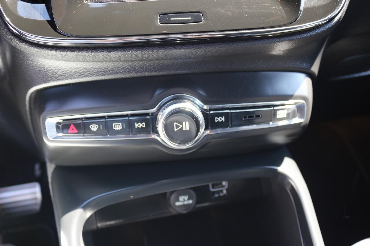 volvo-xc40-2021-hibrido-a-gasolina-1477cc