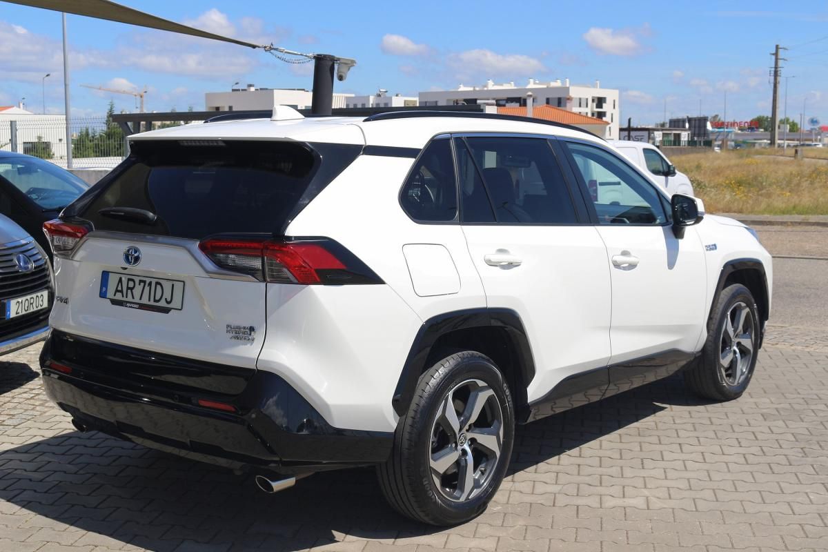 toyota-rav4-2022-hibrido-a-gasolina-2487cc