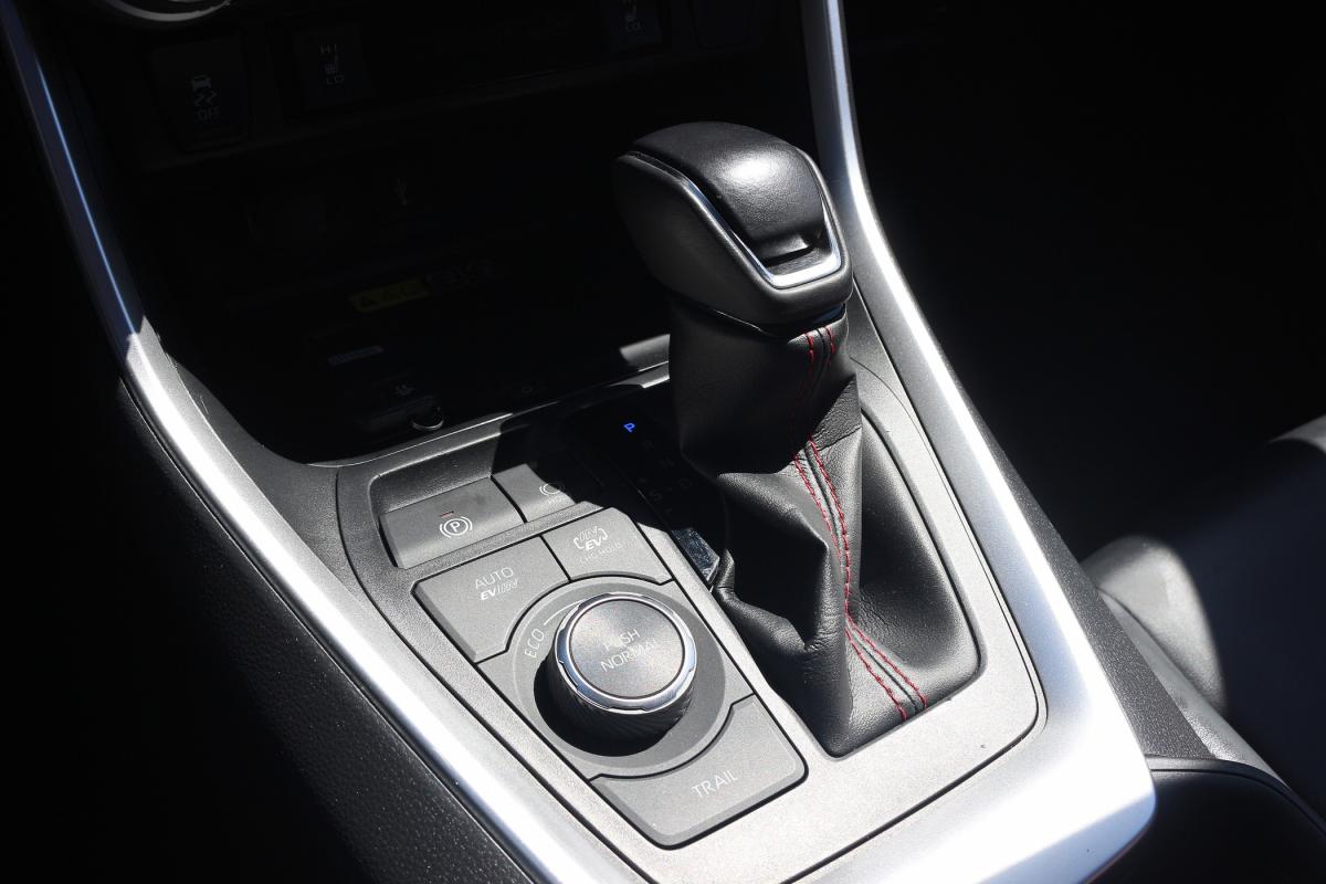 toyota-rav4-2022-hibrido-a-gasolina-2487cc