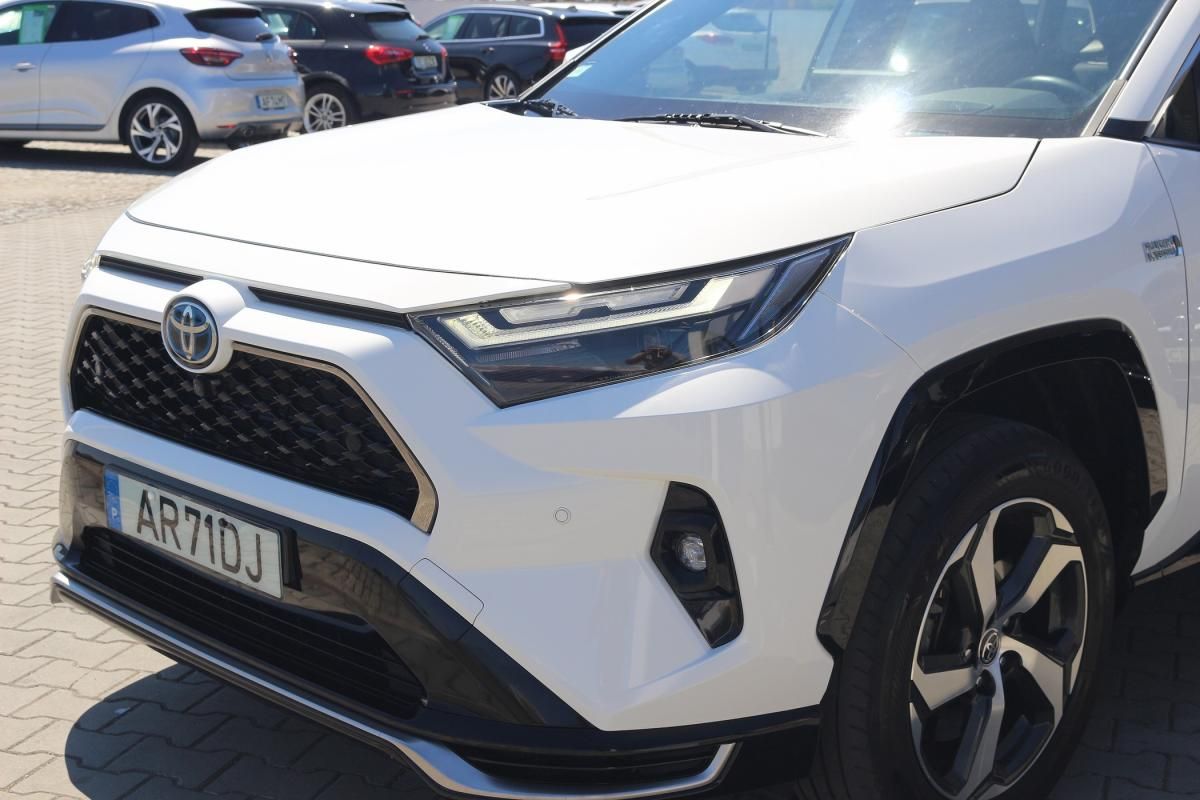 toyota-rav4-2022-hibrido-a-gasolina-2487cc