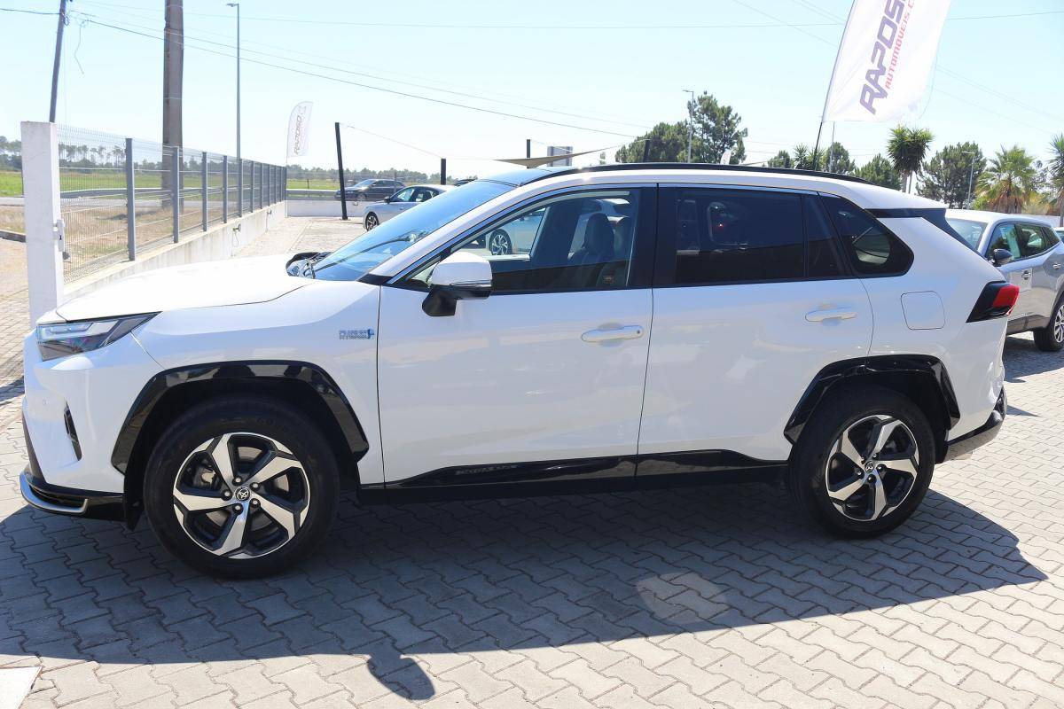 toyota-rav4-2022-hibrido-a-gasolina-2487cc