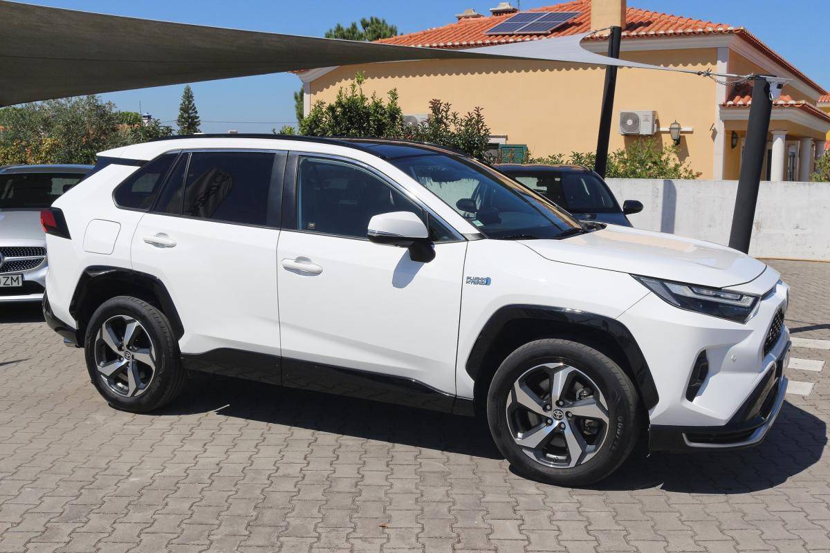 toyota-rav4-2022-hibrido-a-gasolina-2487cc
