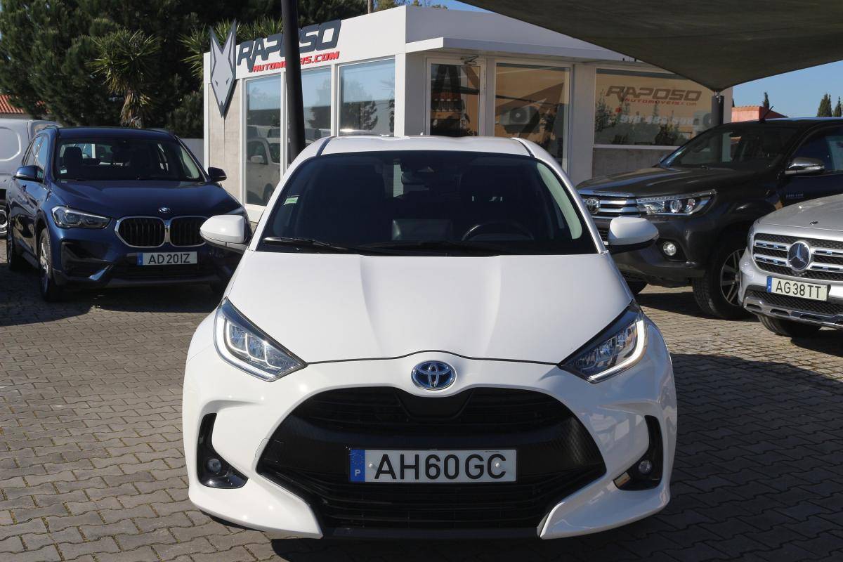 toyota-yaris-2021-hibrido-a-gasolina-1490cc