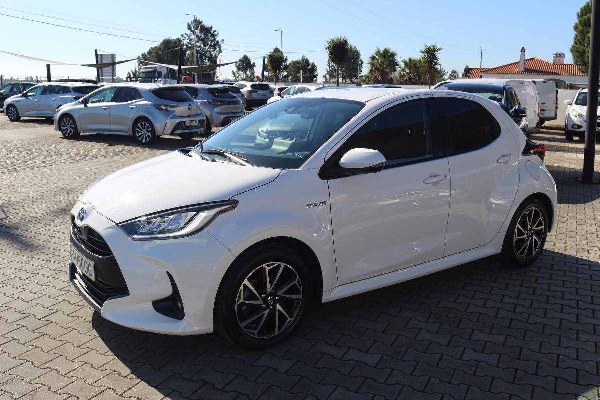 toyota-yaris-2021-hibrido-a-gasolina-1490cc